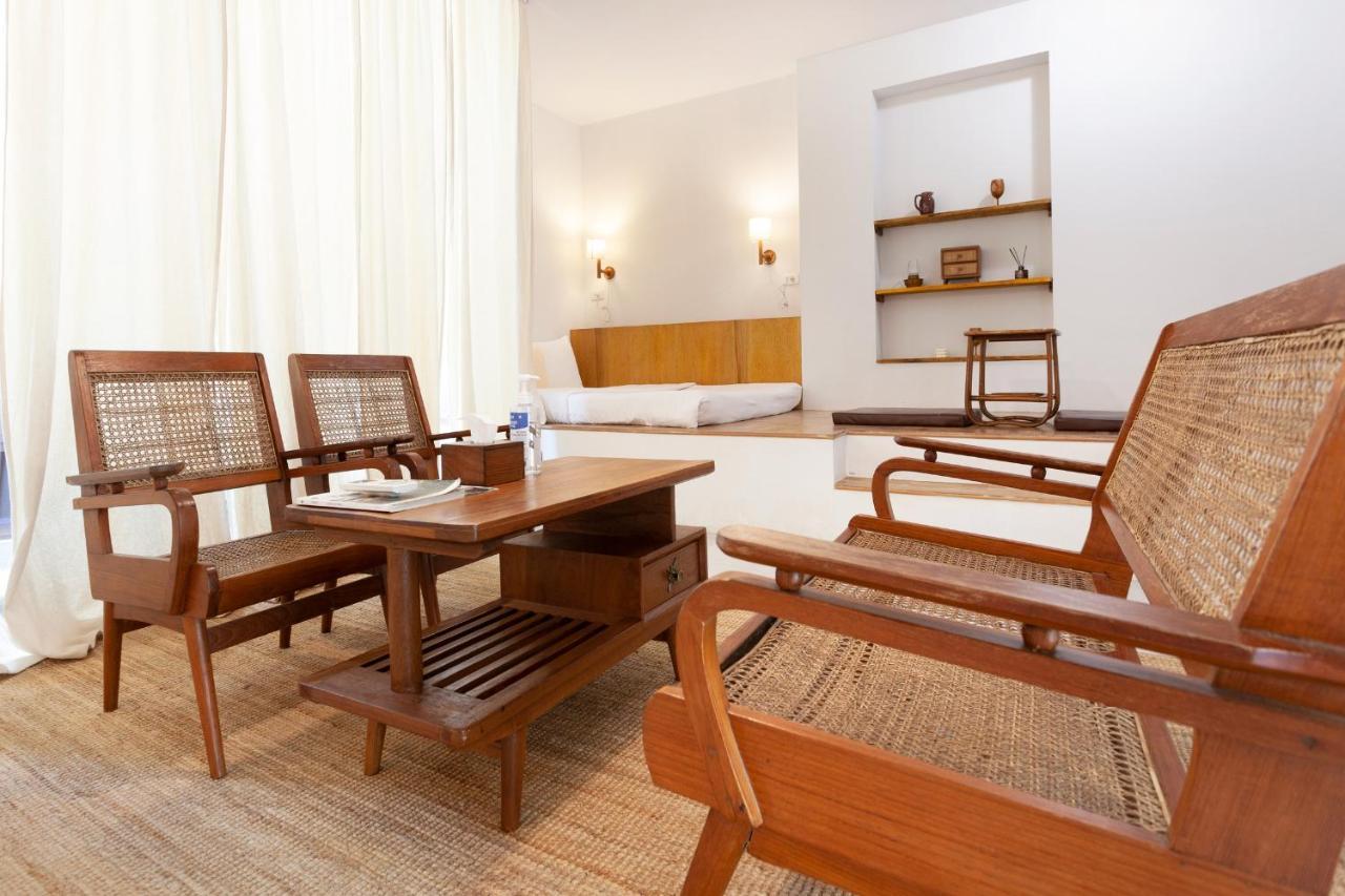Paper Plane Cnx Bed & Breakfast Chiang Mai Exterior foto