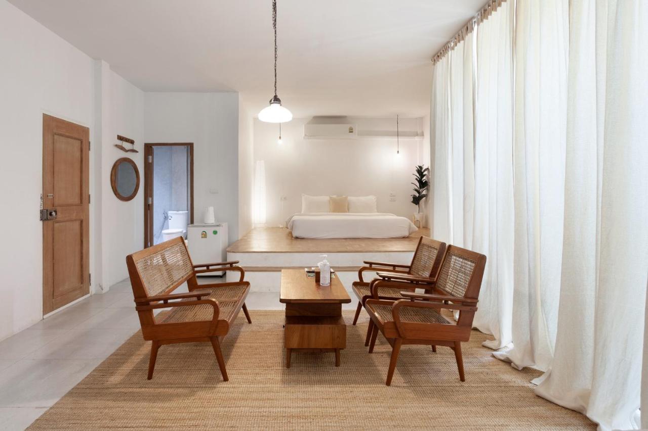Paper Plane Cnx Bed & Breakfast Chiang Mai Exterior foto