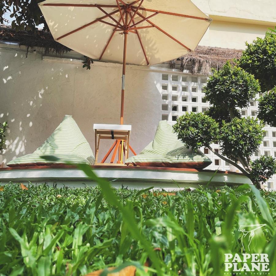Paper Plane Cnx Bed & Breakfast Chiang Mai Exterior foto
