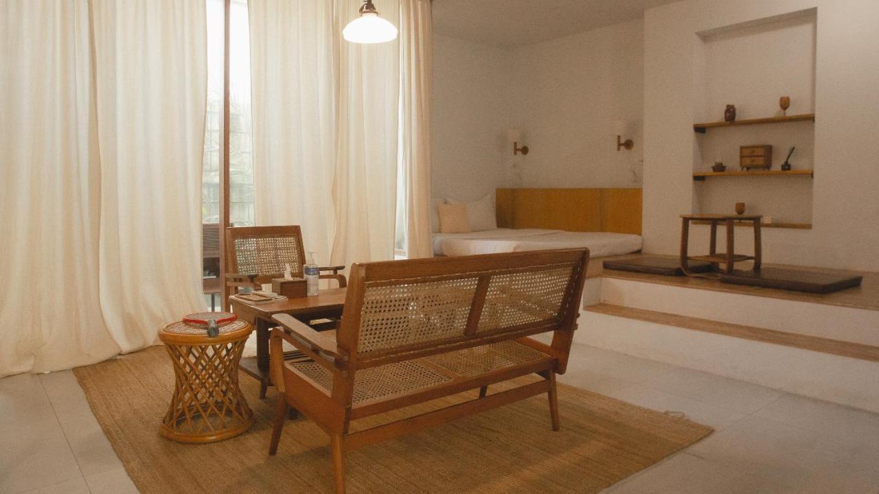 Paper Plane Cnx Bed & Breakfast Chiang Mai Exterior foto